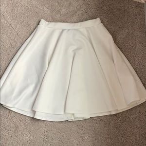 White pleated skater Skirt